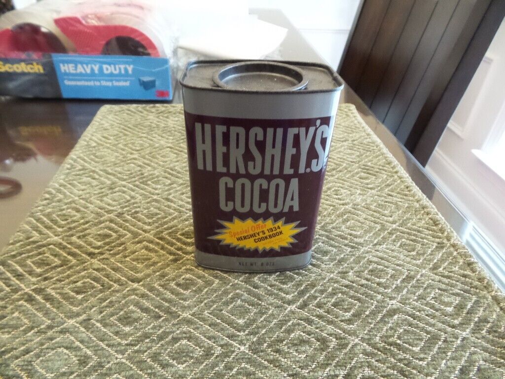 Vintage Hershey\'s Cocoa 8 oz. Tin (color graphics on back)