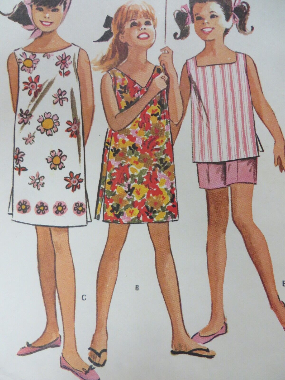 Vtg 60\'s McCall\'s 7156 SLEEVELESS SHIFT DRESS V- ROUND-NECK Sewing Pattern Girl