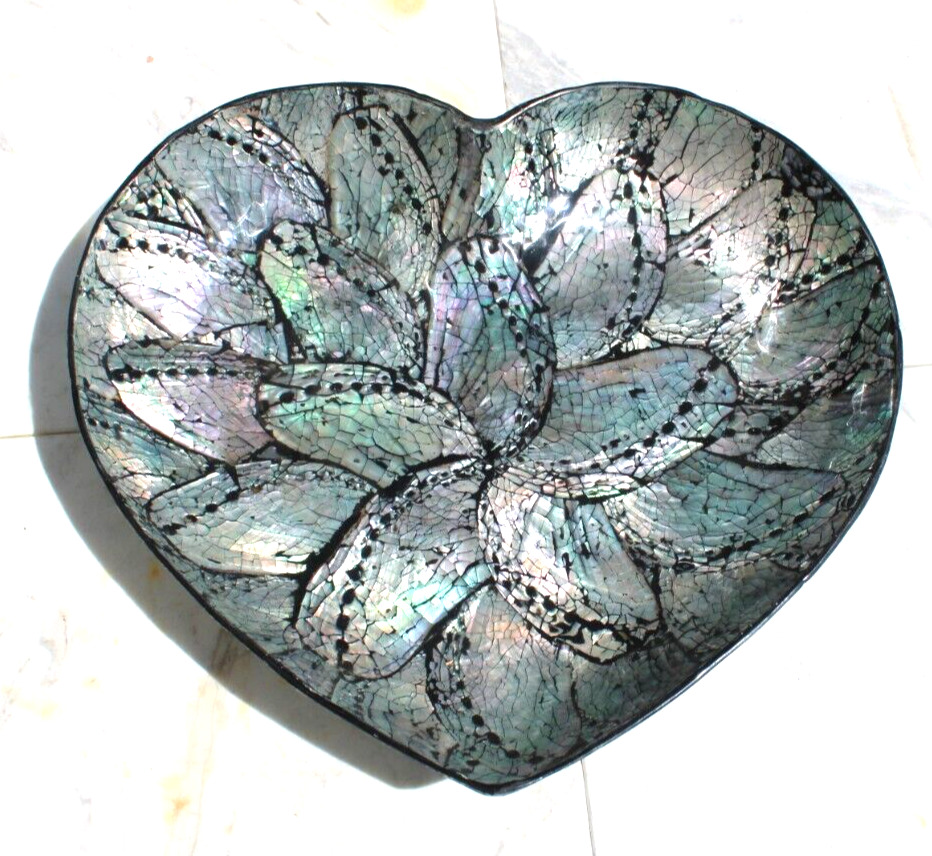 UNIQUE MOTHER OF PEARL PAUA BOWL Heart Shaped