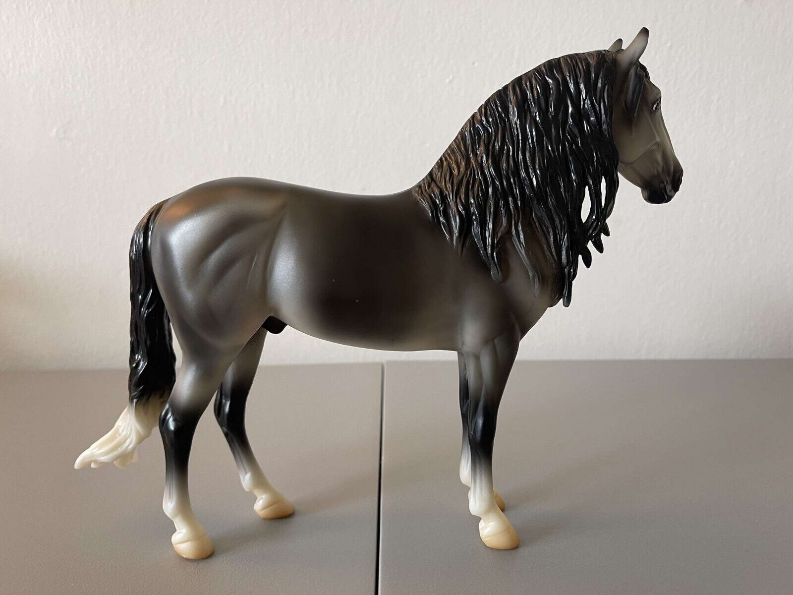 Breyer Christmas Holiday Horse #700124 Arctic Grandeur Duende Stallion