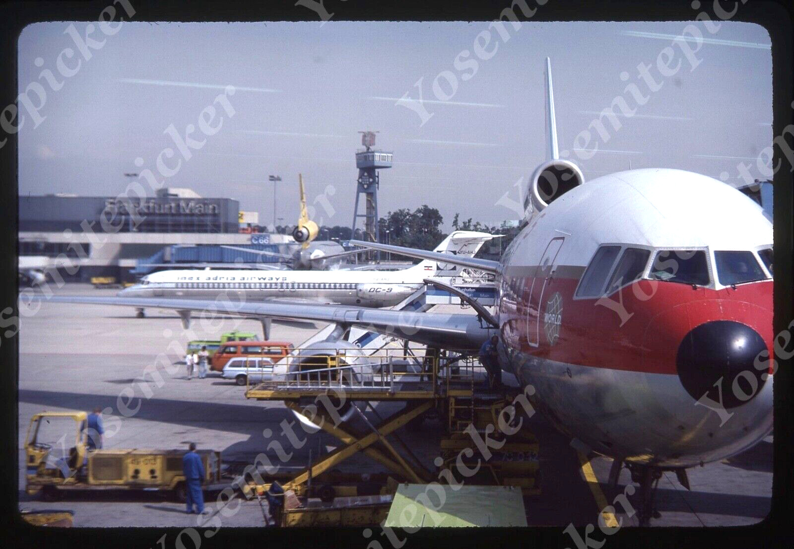 sl81  Original slide  1982 Frankfurt Germany airport airplanes 045a