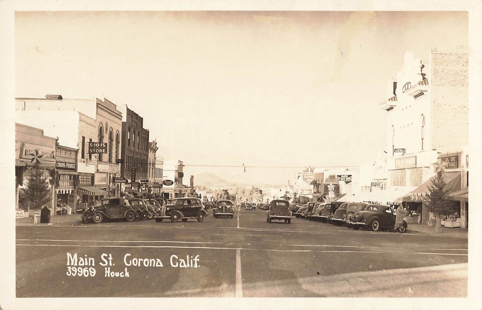 Rare 1935 Street View Corona California Main St. Pool Room Drug store Grocery 