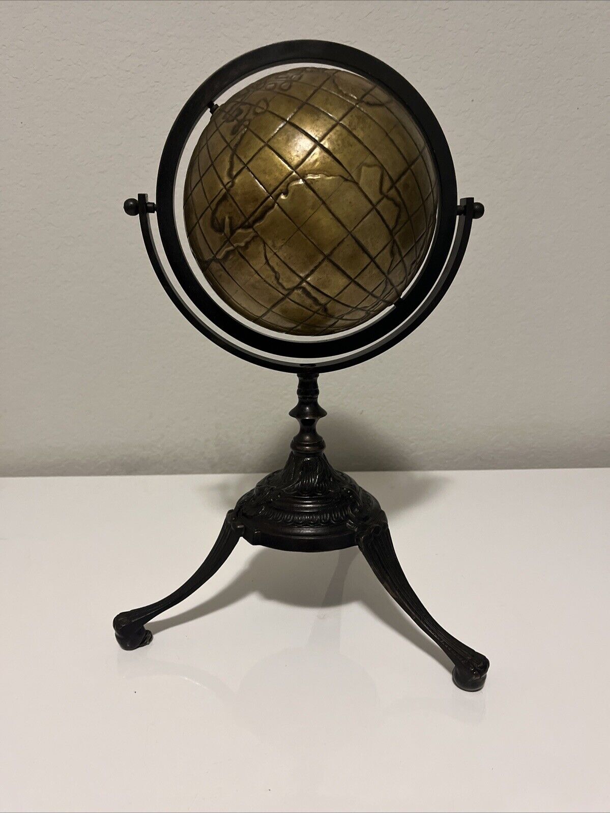 Castilian Imports Brass Globe W/Cast Metal Stand 15” Vintage EUC Sturdy
