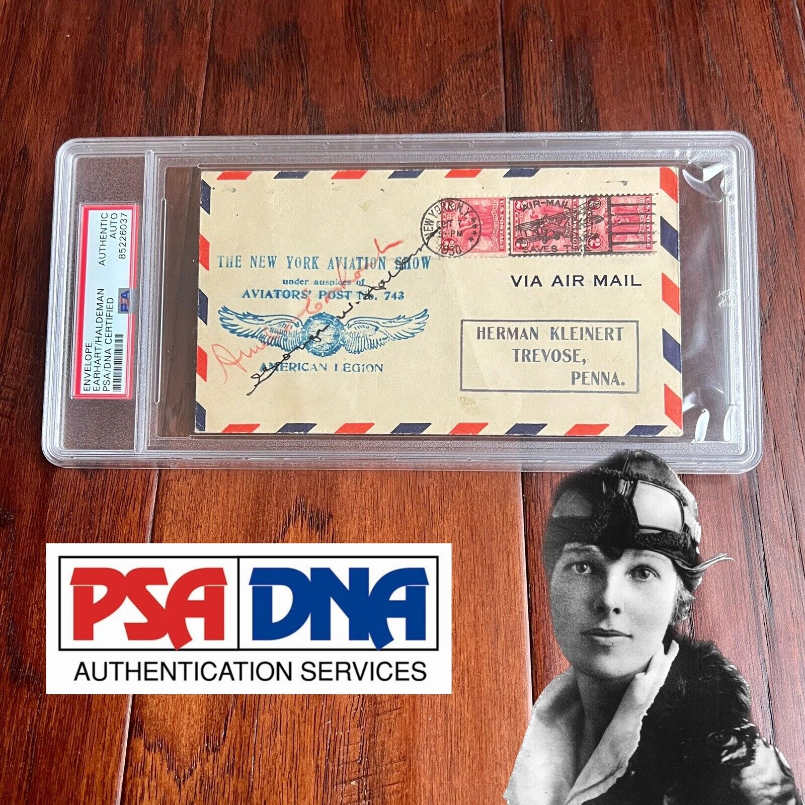 AMELIA EARHART * PSA/DNA * Autograph 1930 NYC Aviation Show Cover Signed