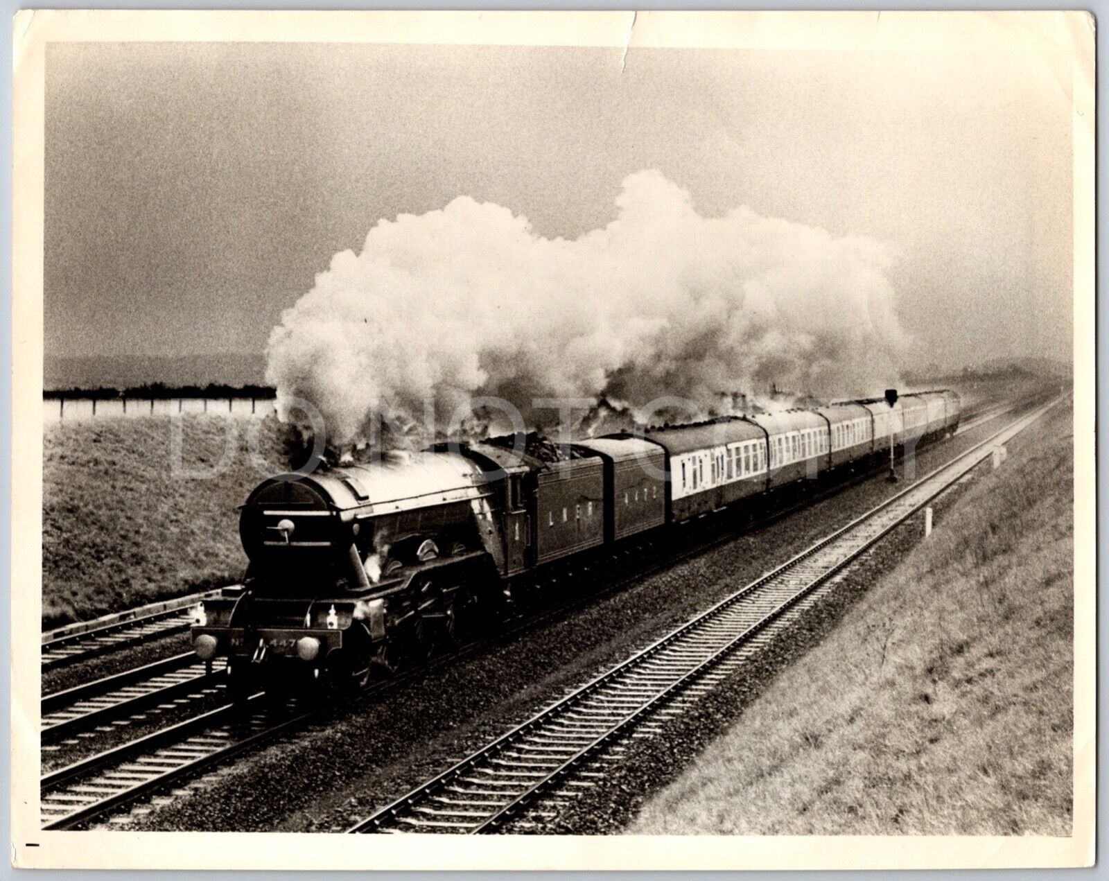 Flying Scotsman Early 1900s View In Route Railroad Locomotive Steamer LNER P9