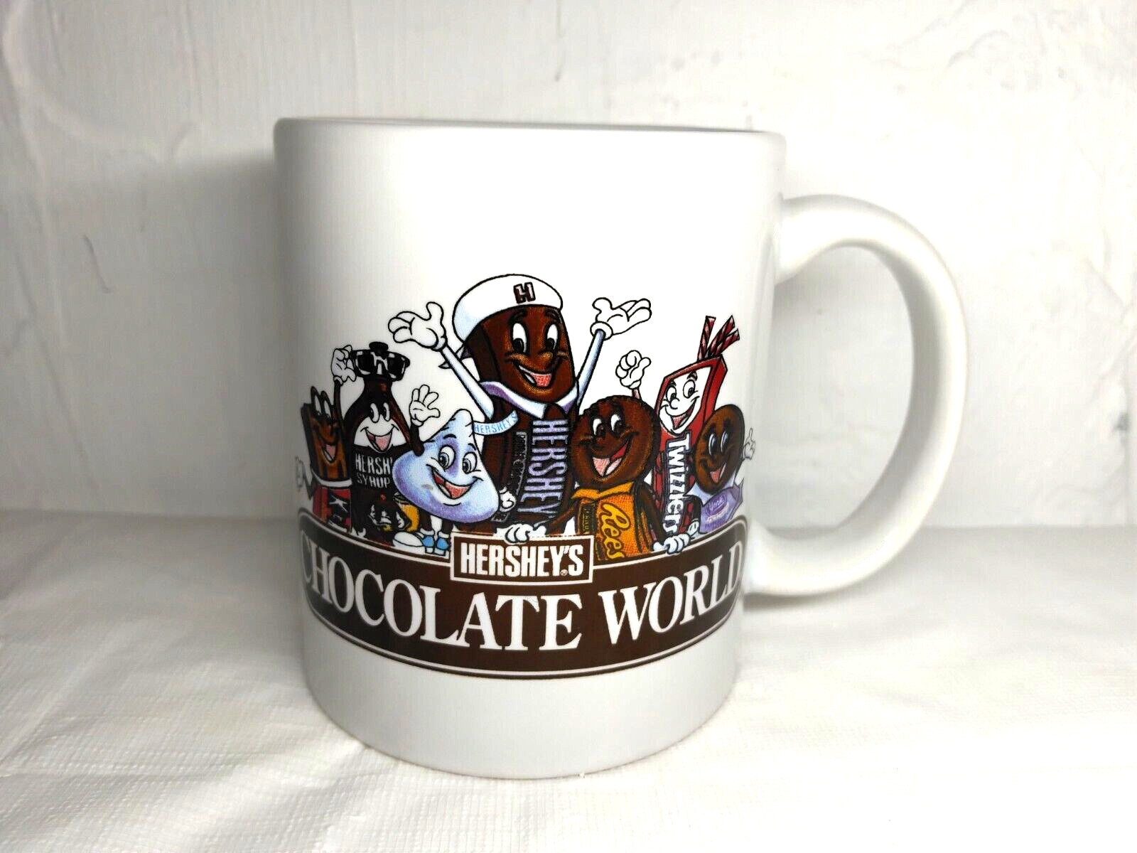 Hershey\'s Chocolate World Mug - Candy Bar Characters Coffee/Tea - Fast Ship