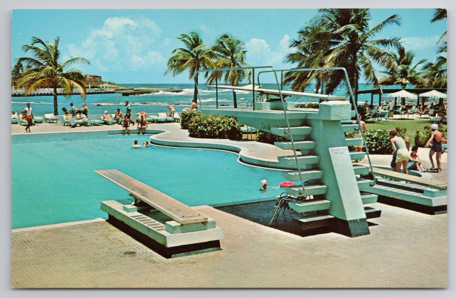 Postcard Greetings Caribe Hilton Hotel San Juan Puerto Rico Swimming Pool Scene