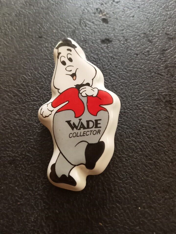 Vintage Wade Collector Pin Brooch Pendant International Jim Beam Club 1998 Ellis