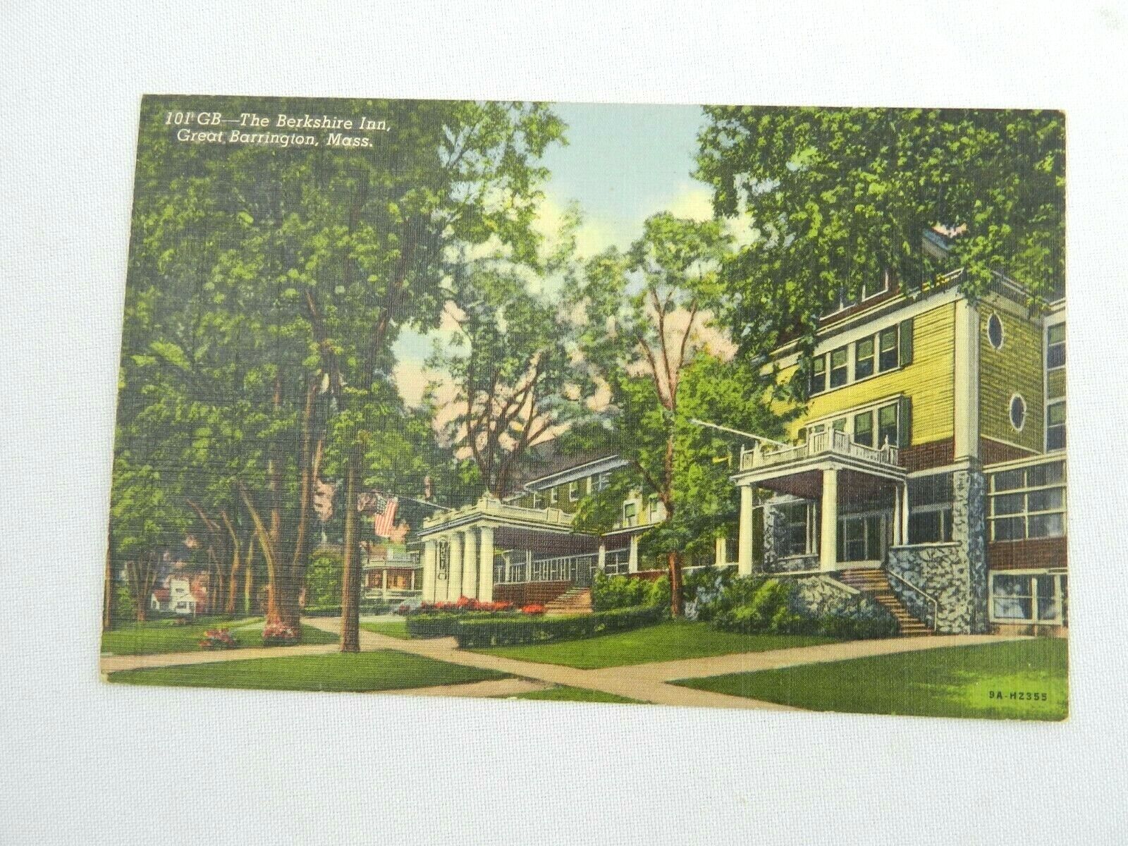 Vintage Postcard The Berkshire Inn Great Barrington Mass Street Linen