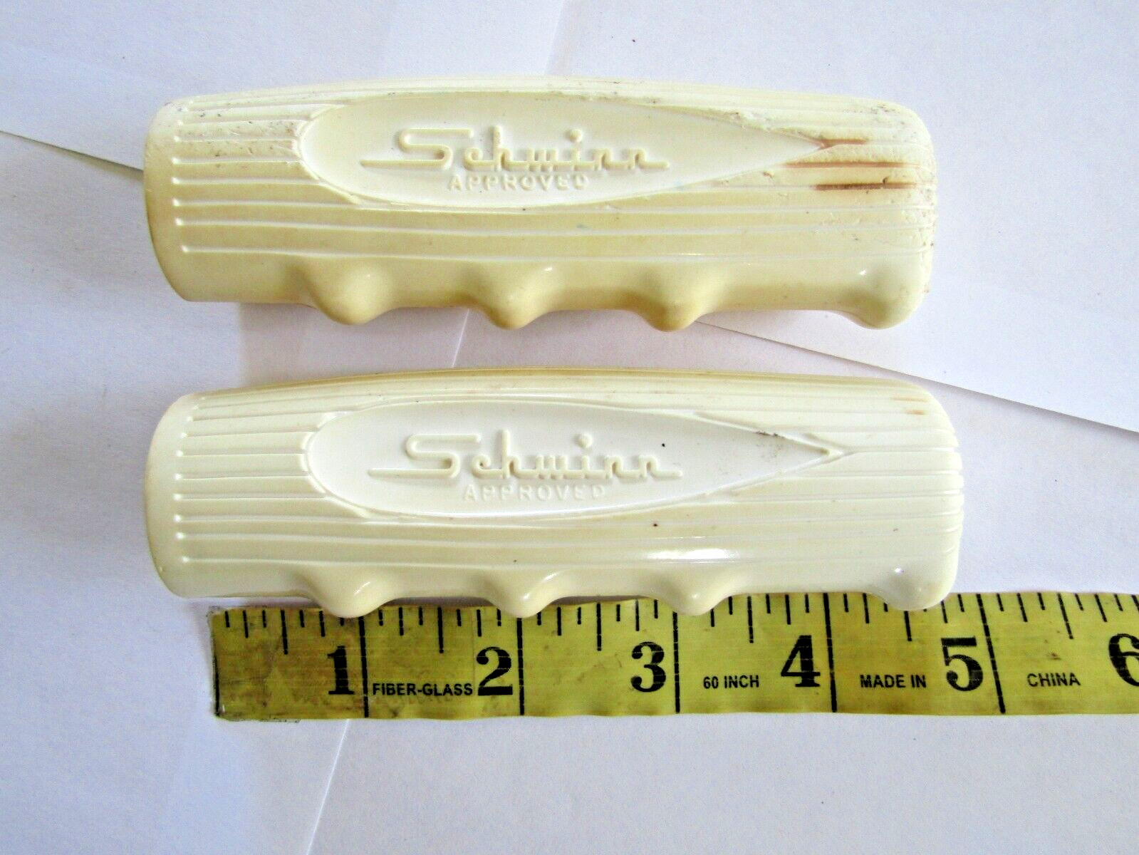 USED PAIR 1966 SCHWINN MIDDLE WEIGHT BICYCLE WHITE HAND GRIPS, 4 5/16\