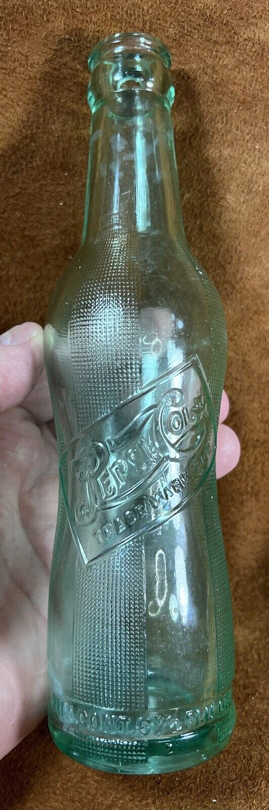 Vintage 1920s PEPSI-COLA, 1 Pane Bottle Peanut Design Green Color 6 1/2 oz NICE