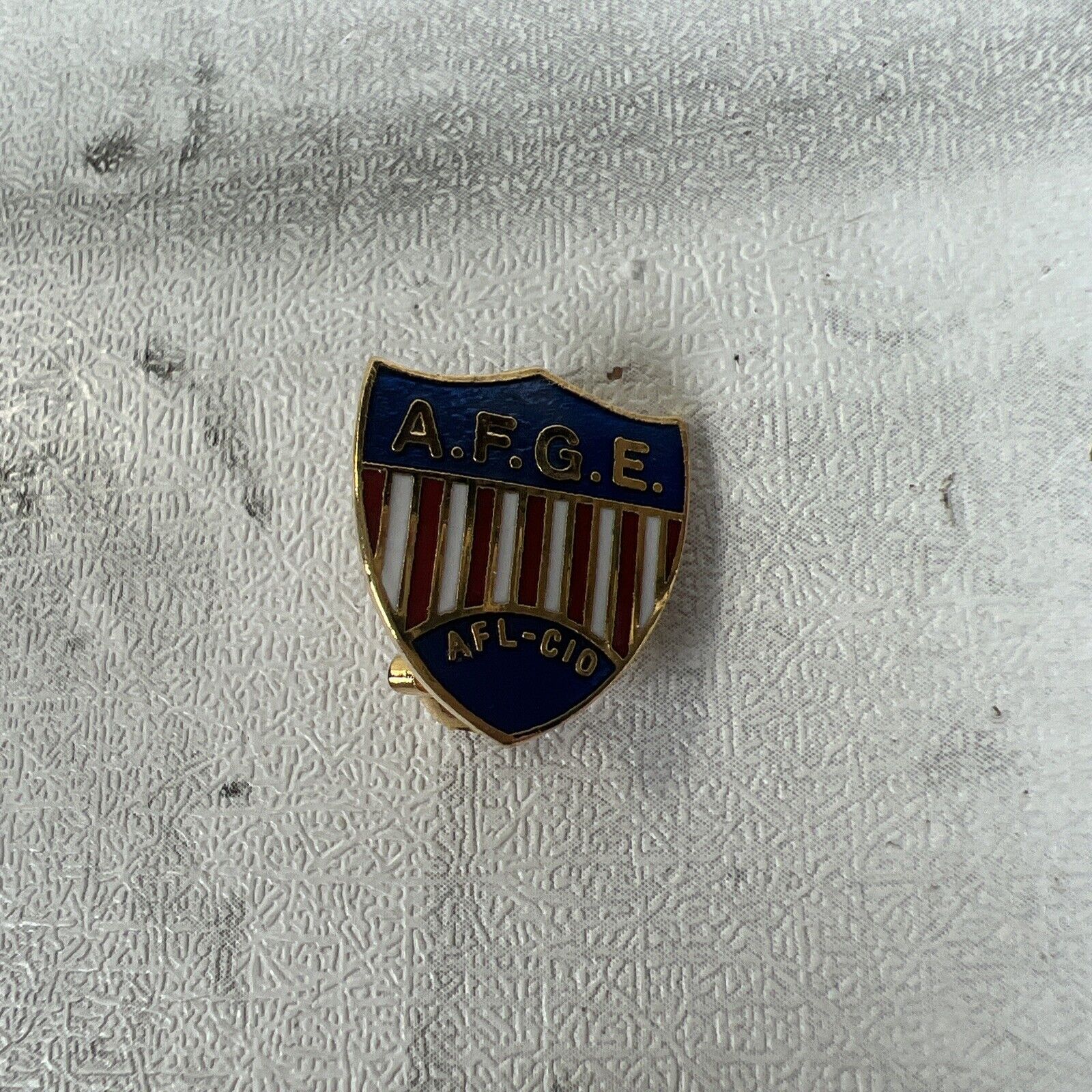 VINTAGE AFL- CIO Labor Union A.F.G.E. Shield Post Back Enamel Pin GREAT SHAPE