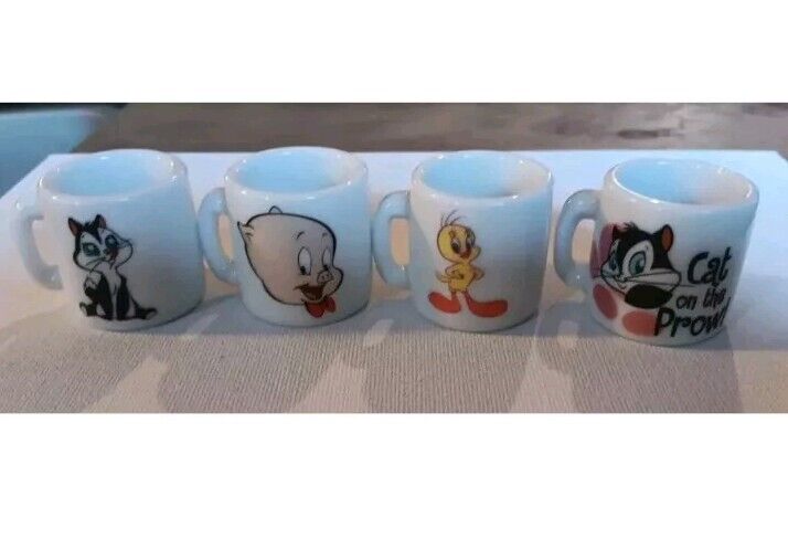 20 Miniature Looney Tunes Mini Cups Mugs Porcelain 1.25\
