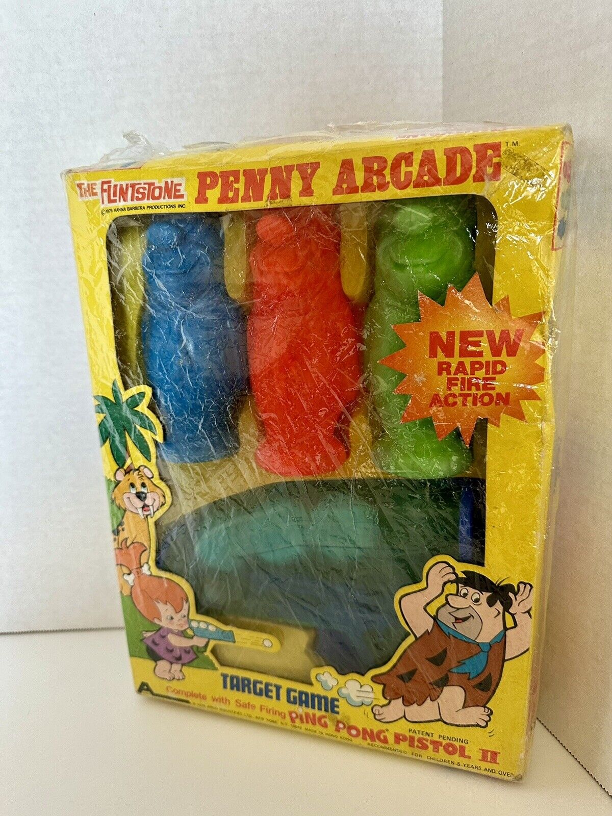 THE FLINTSTONES  PENNY ARCADE  TARGET GAME  1979  ARCO   BOXED  PING PONG PISTOL