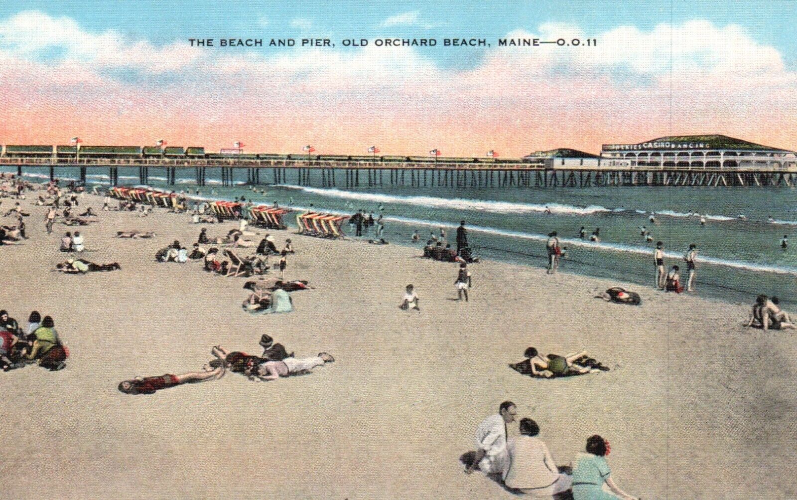 Postcard ME Old Orchard Beach Maine Beach & Pier Linen Unposted Vintage PC H4438