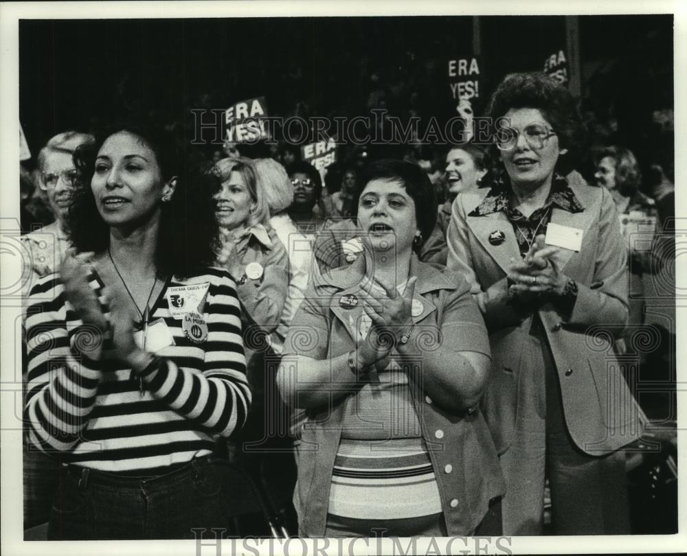 1977 Press Photo Texas delegates at National Women\'s Conference in Houston
