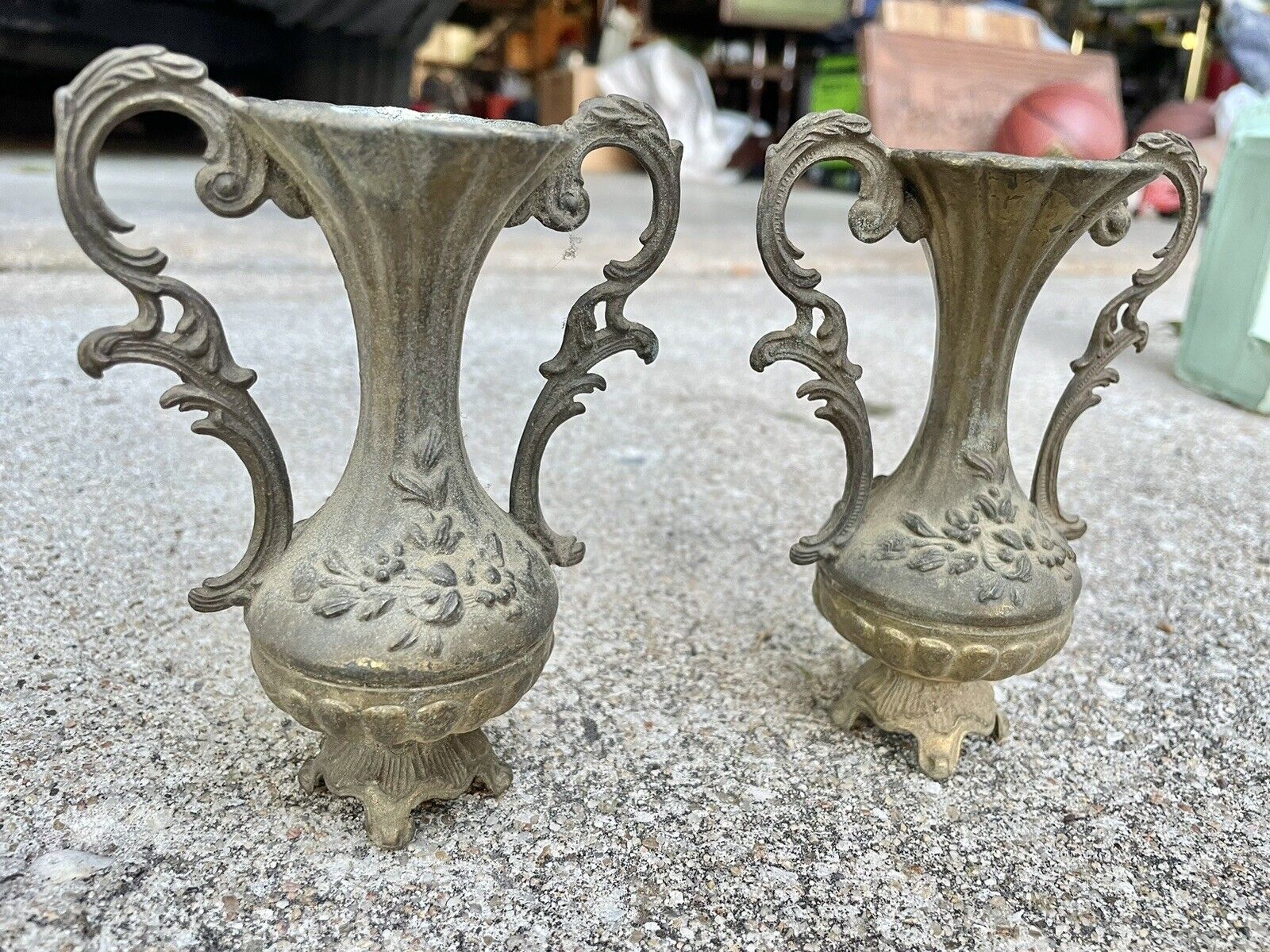 Pair of Vintage Italian Brass Victorian Style Vases Decor Gold Italy