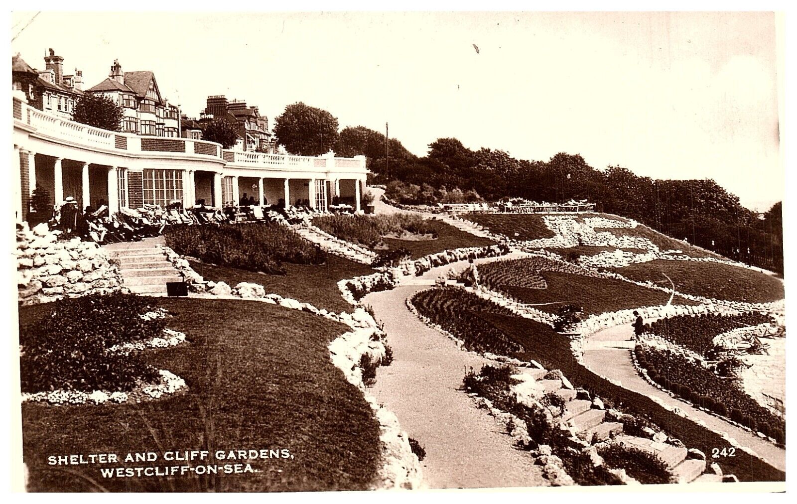 RPPC Shelter and Cliff Gardens 💥 Westcliff-On-Sea 💥 1939 Sent to Lancaster, PA