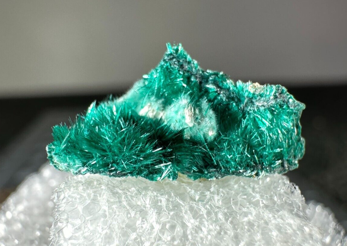 ➤ Bright Green BROCHANTITE CRYSTALS-  Blanchard Mine New Mexico VIDEO➤158