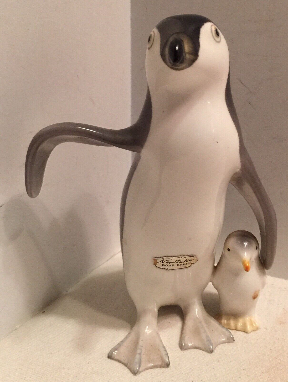 Noritake Figurine Penguins Parent & Child Nippon Toki Kaisha Bone China