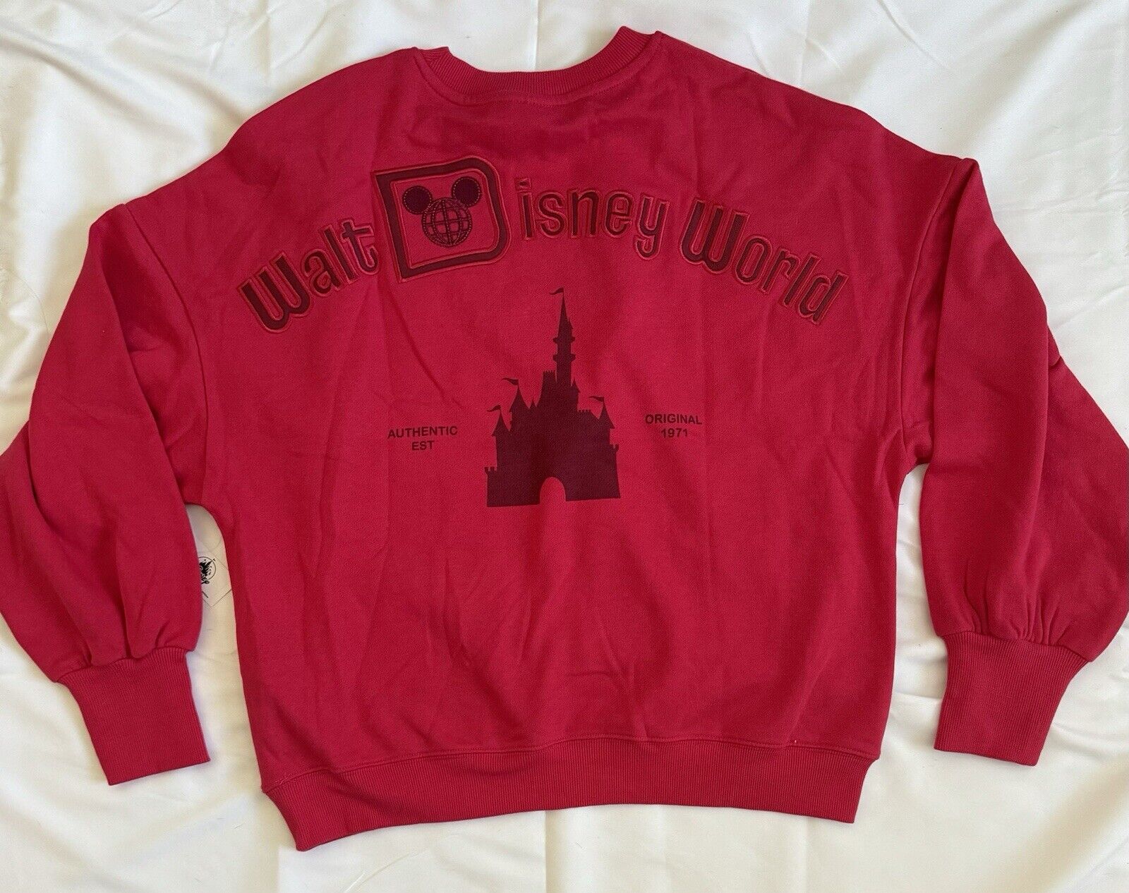 Walt Disney World Sweater Womens MEDIUM Red Mickey Mouse Embroidered Castle NEW