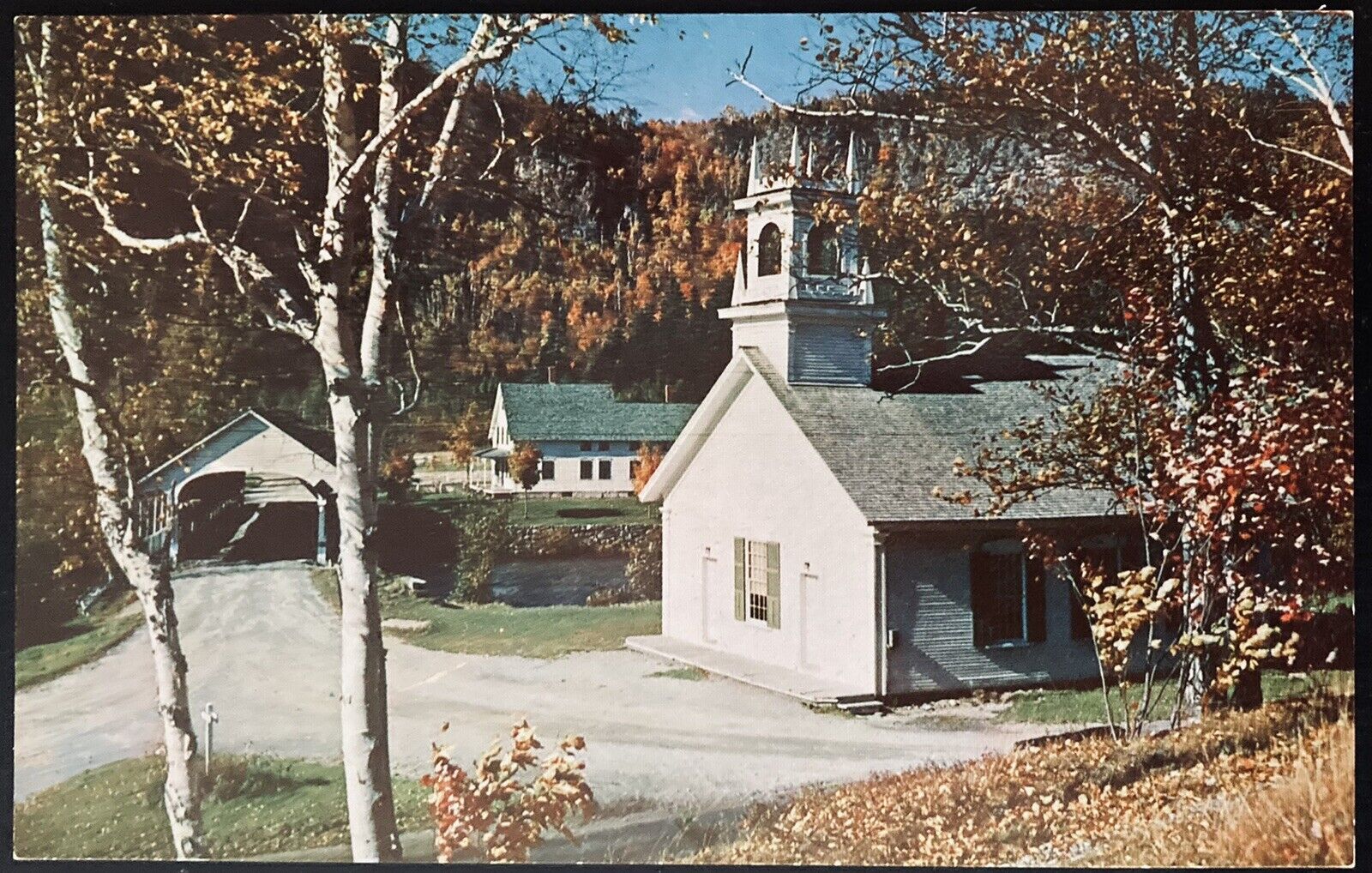 STARK, NH. C.1965 PC.(A25)~VIEW OF FAMOUS CHURCH AND COVERED BRIDGE