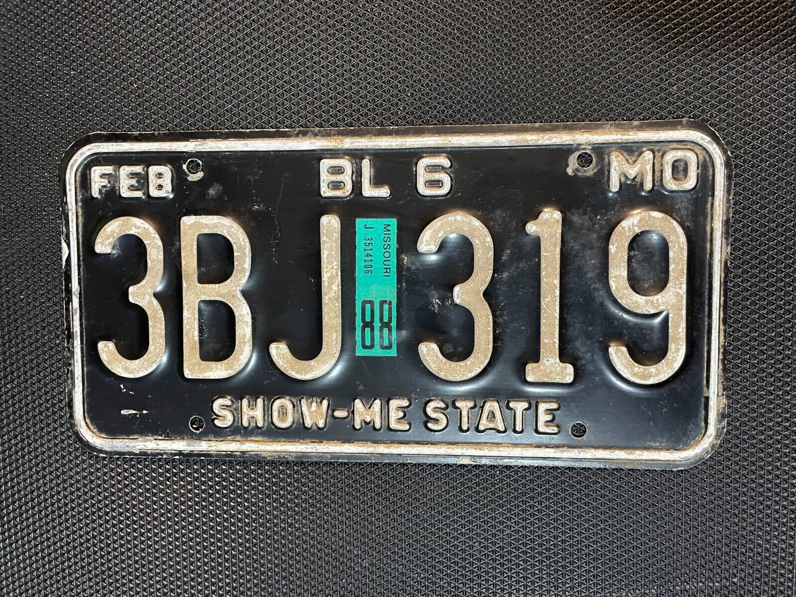 MISSOURI LICENSE PLATE 1988 FEBRUARY TRUCK 3BJ 319 SHOW-ME STATE