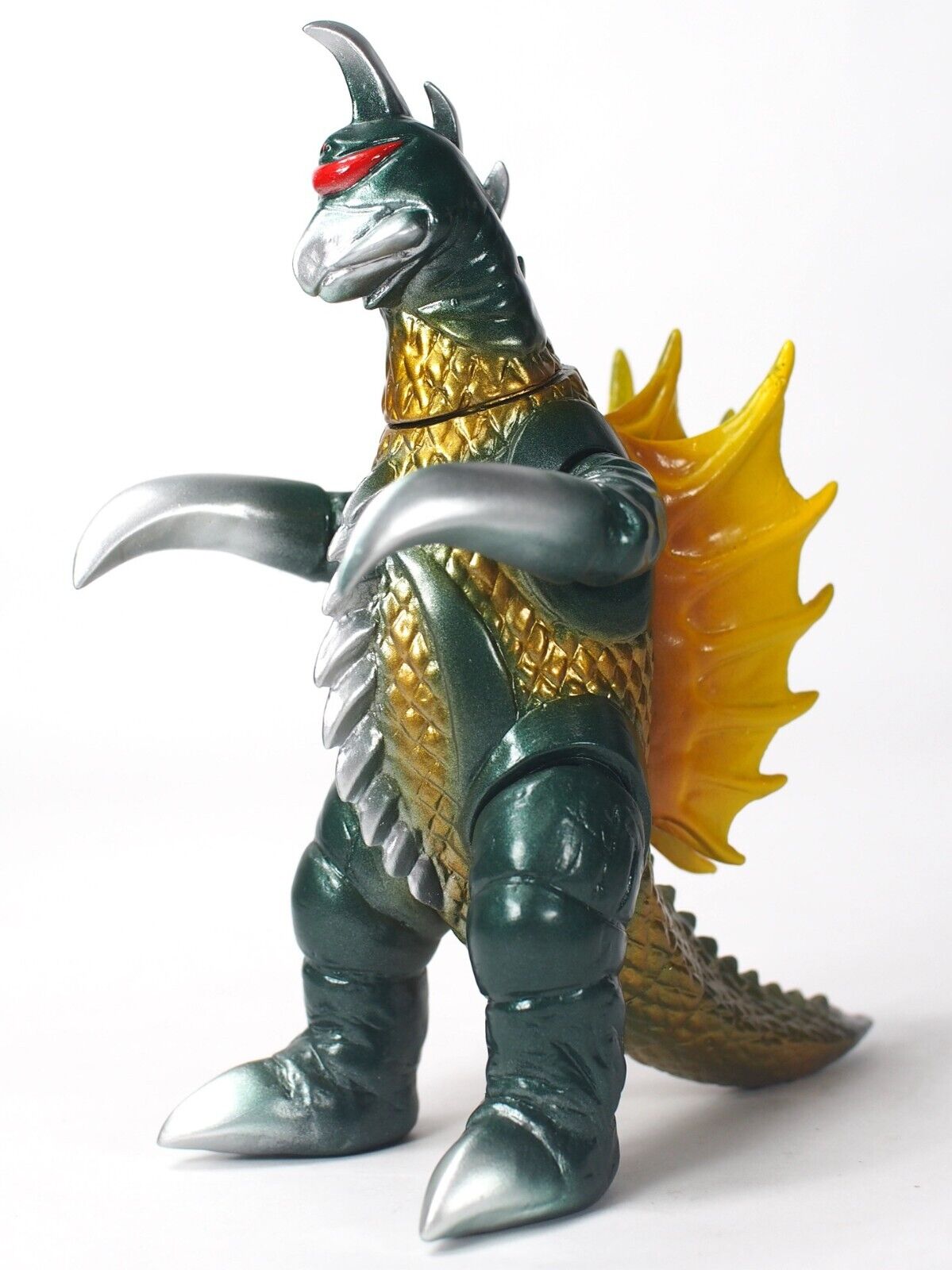 CCP Middle Size Series Gigan Standard Ver.  Brand New In Bag