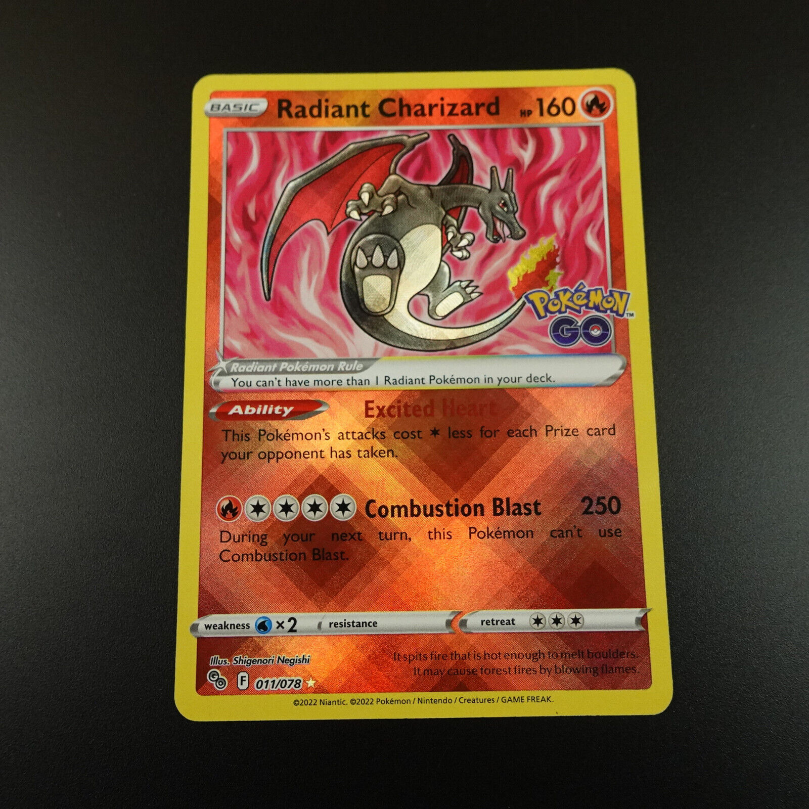 Radiant Charizard 011/078 Pokemon Go Rare Holo Pokemon Card