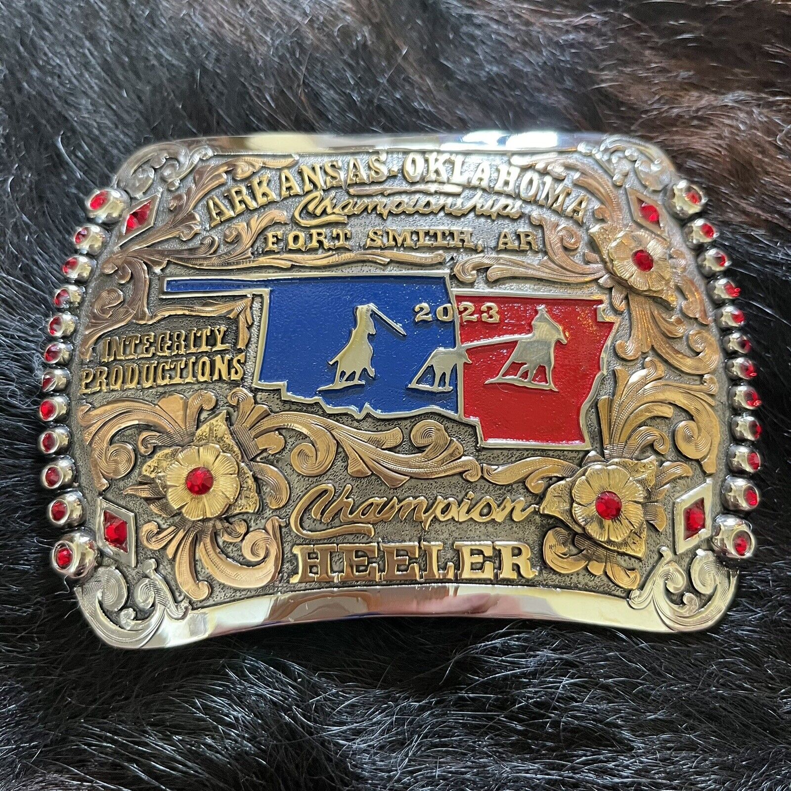 Trophy Buckle Team Roping  Champion Heeler Rodeo Cowboy Collectible