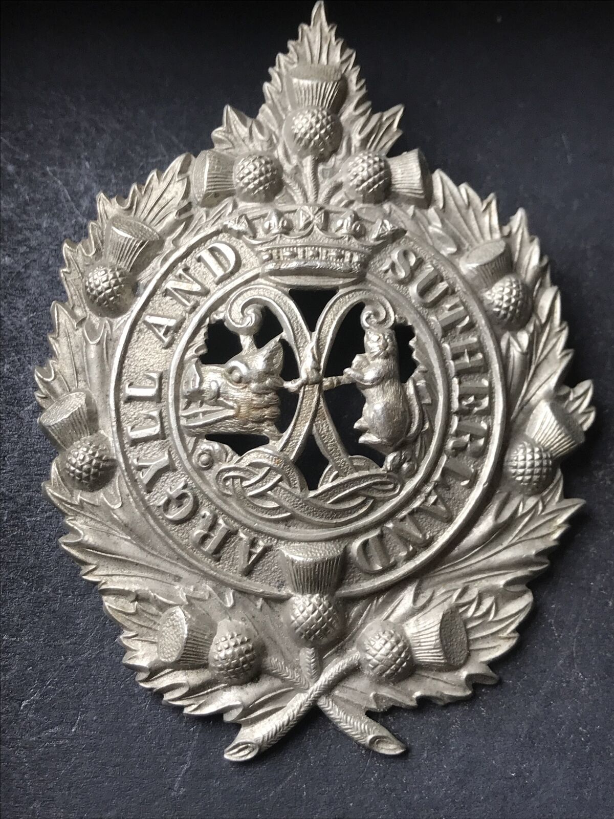 Argyll And Sutherland Highlanders Original British Army Cap badge Tail Up