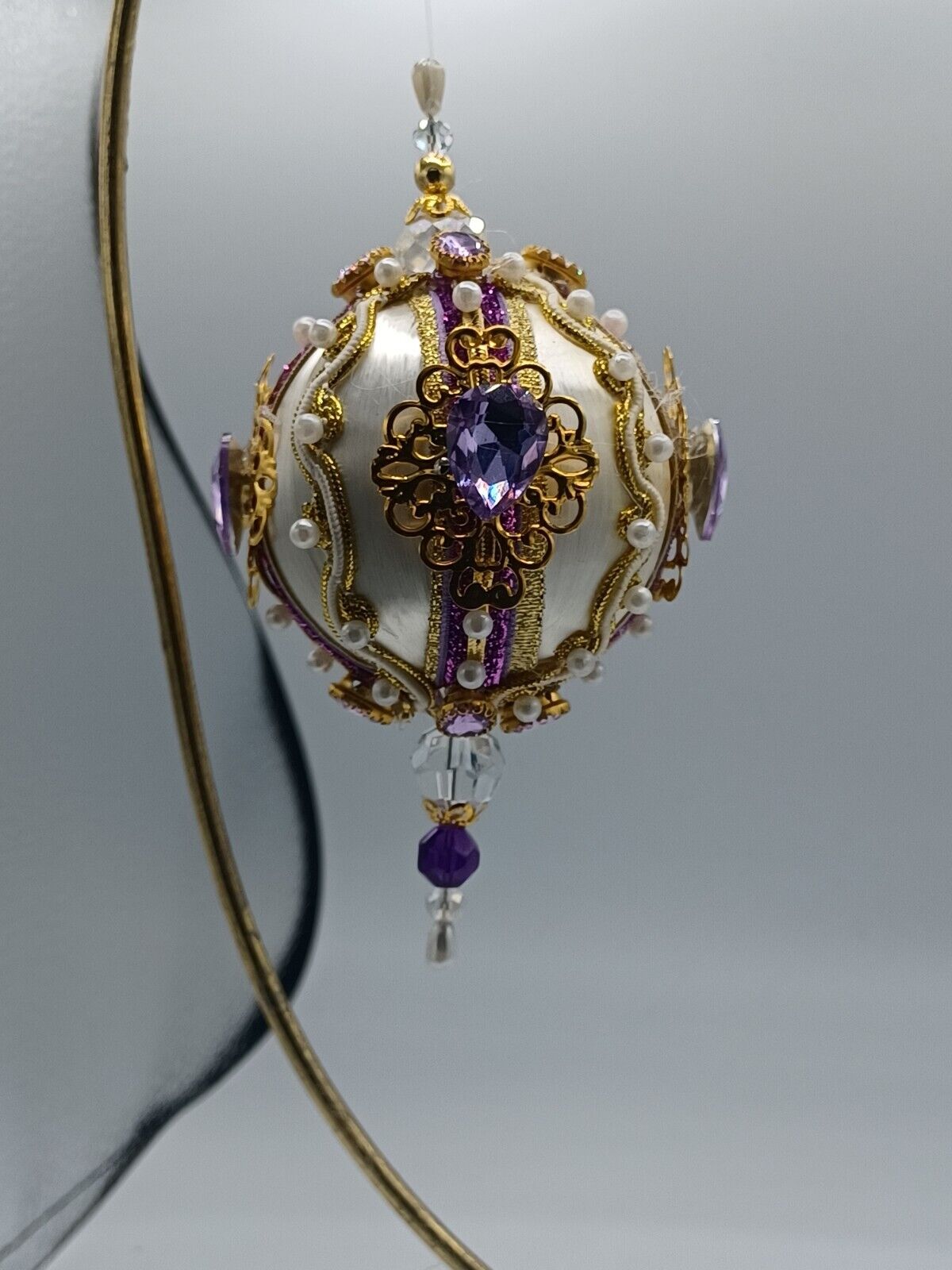 Vintage-style Purple Ribbon PushPin Beads Satin Ball Ornament Pretty