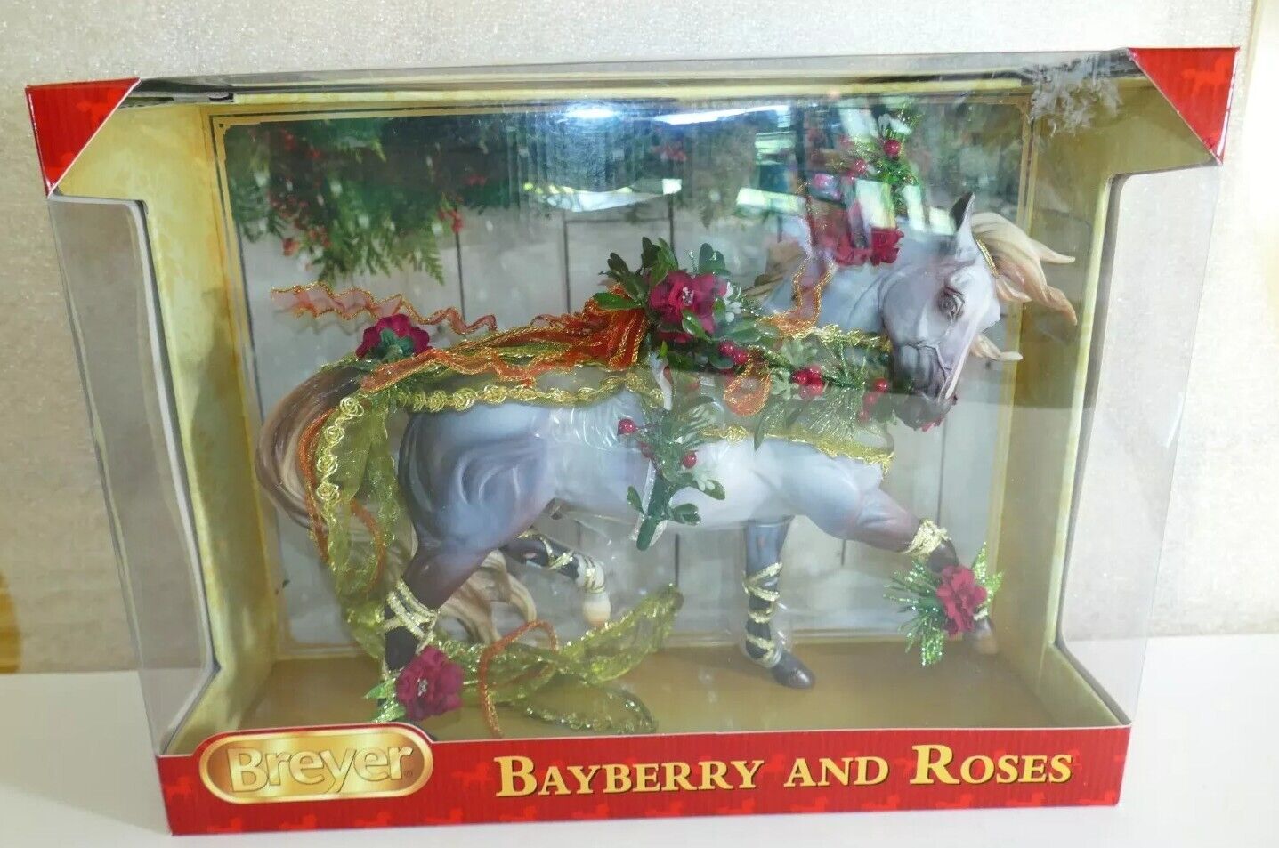 Breyer 2014 Holiday Christmas Horse Bayberry & Roses NRFB #700117 Esprit 