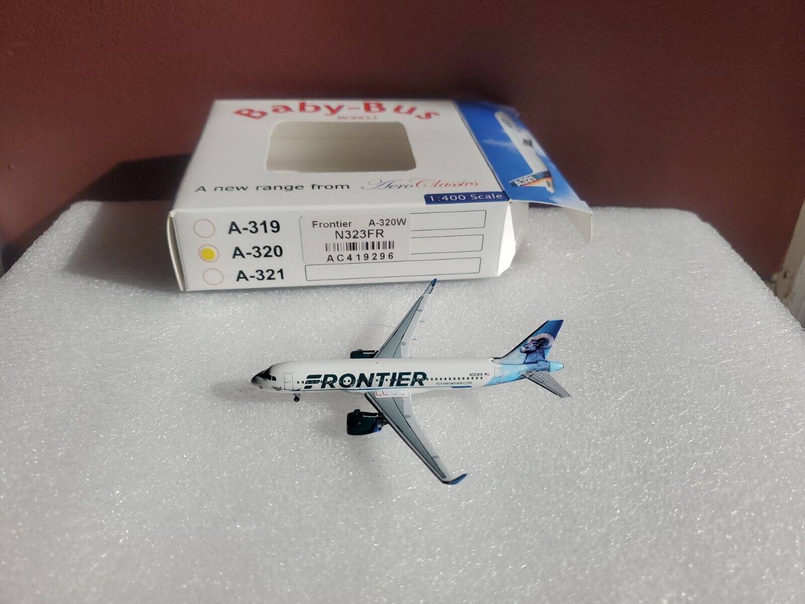 Aeroclassics Frontier Airlines A320-251NWL 1:400 ACN323FR Bullhorn Sheep N323FR