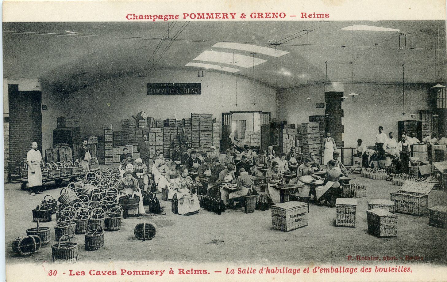 CPA // CHAMPAGNE POMMERY & GRENO REIMS // THE DRESSING AND PACKAGING ROOM