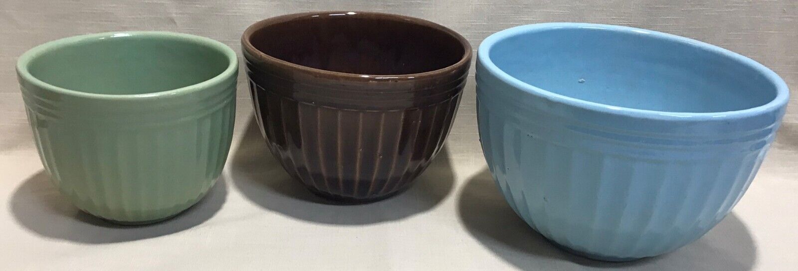 Crockery/Earthenware 3pc Mixing Bowl Set Vintage Ribbed Kitchen Collectibles
