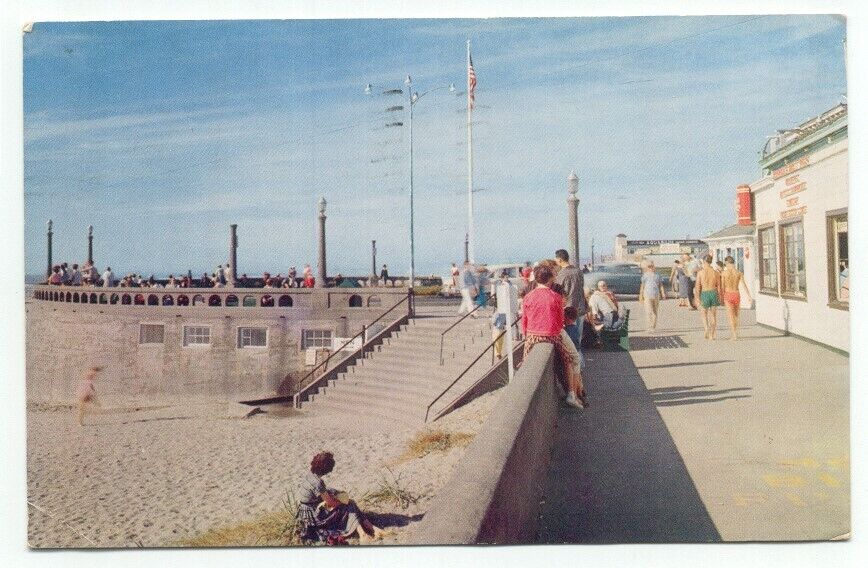 Seaside OR Looking North On The Prom Vintage Postcard Oregon