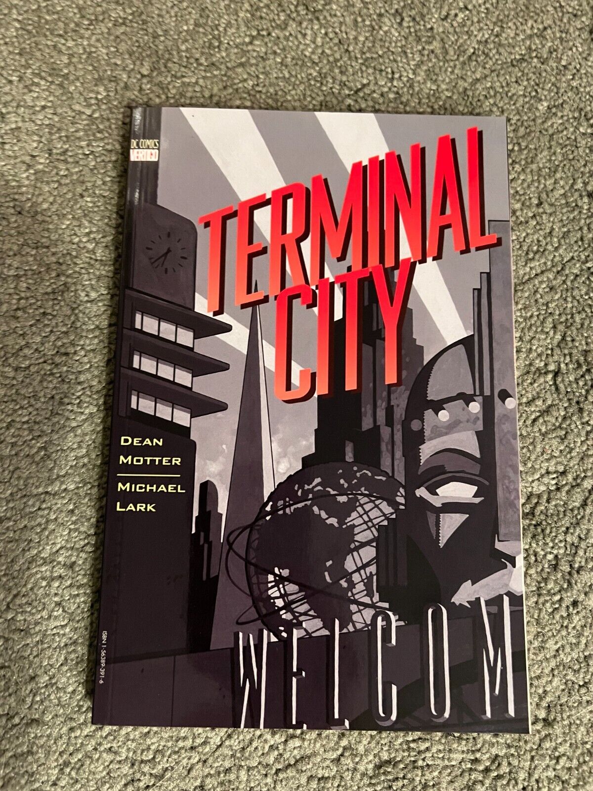 Terminal CIty tpb HUGE BOOK Rprnt Complete Set critically acclaimed M Lark Art