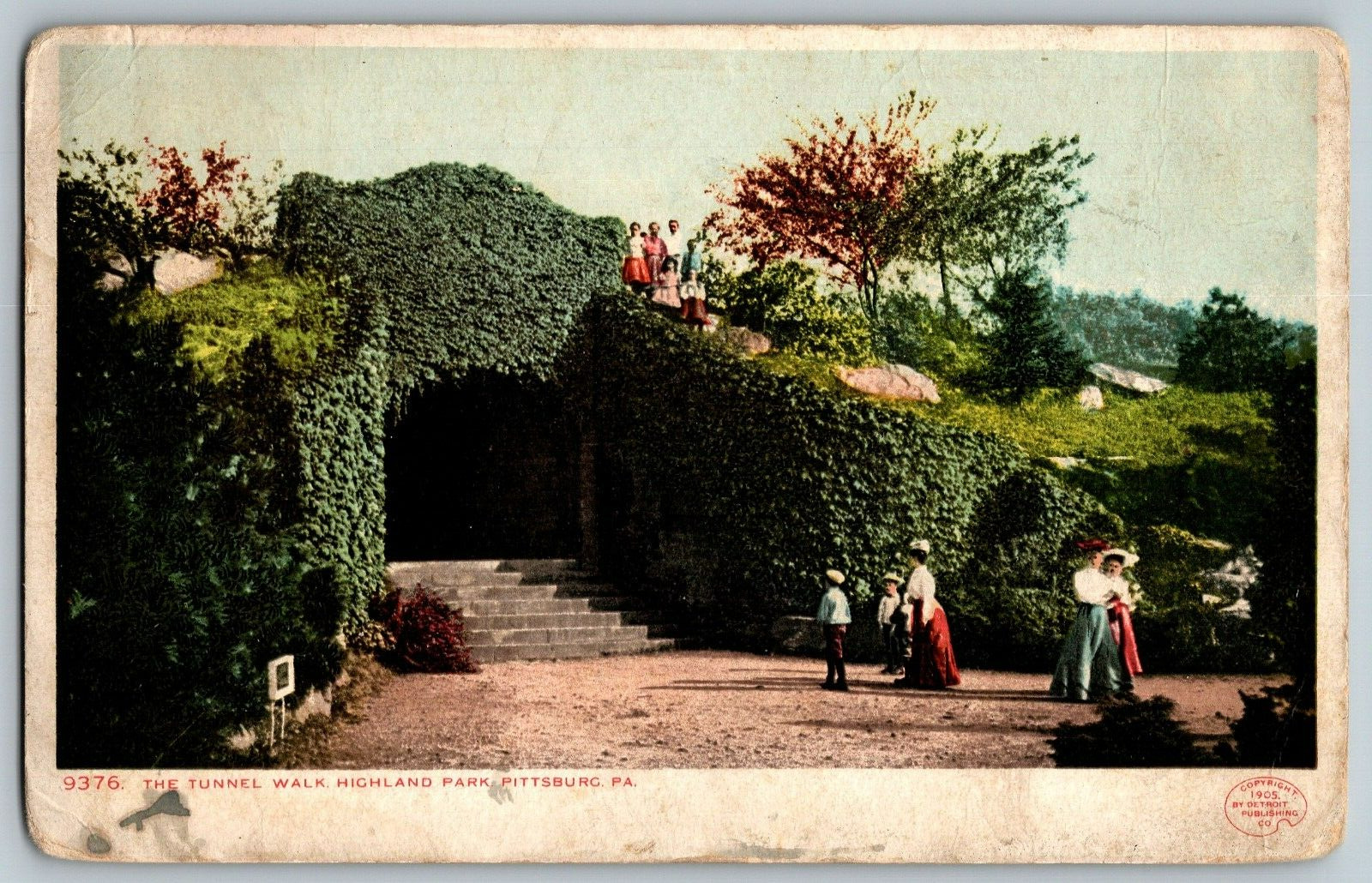 Pittsburg, Pennsylvania - The Tunnel Walk Highland Park - Vintage Postcard