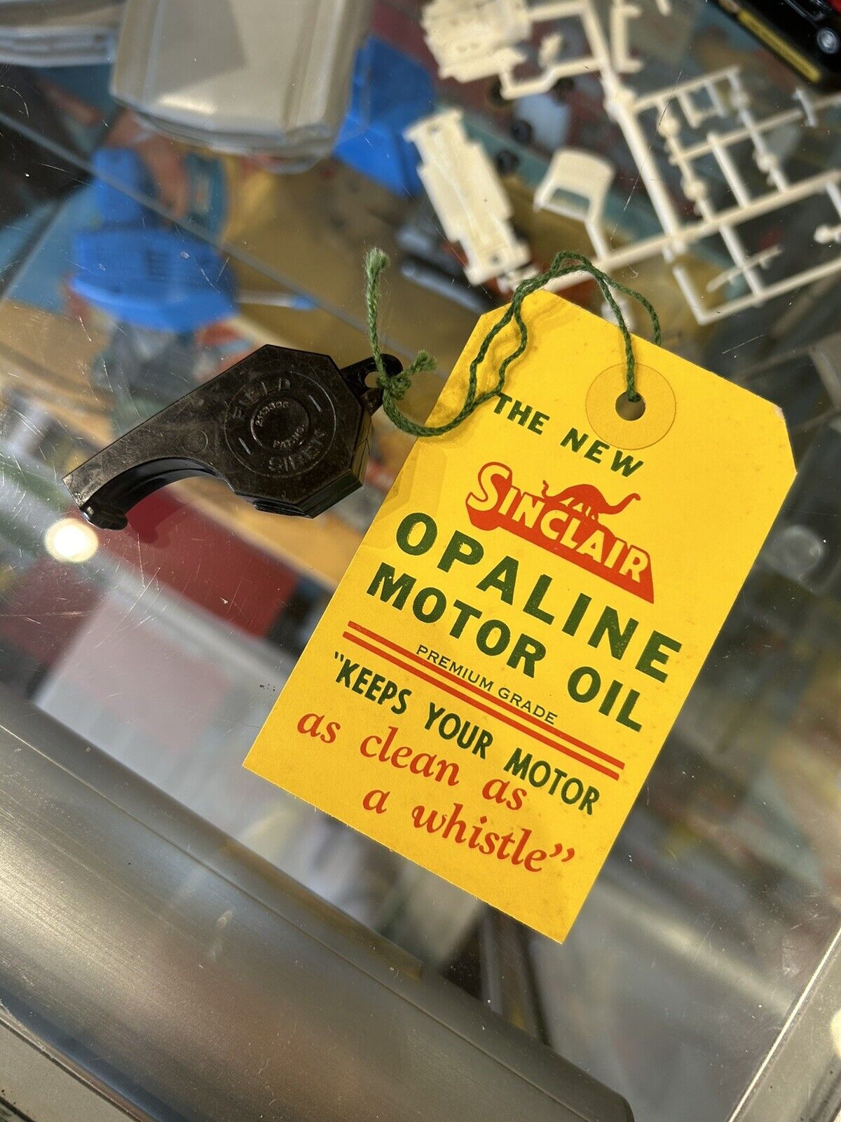 1946 Sinclair Opaline Motor Oil  Advertising tag with Field Siren whistle 1940s