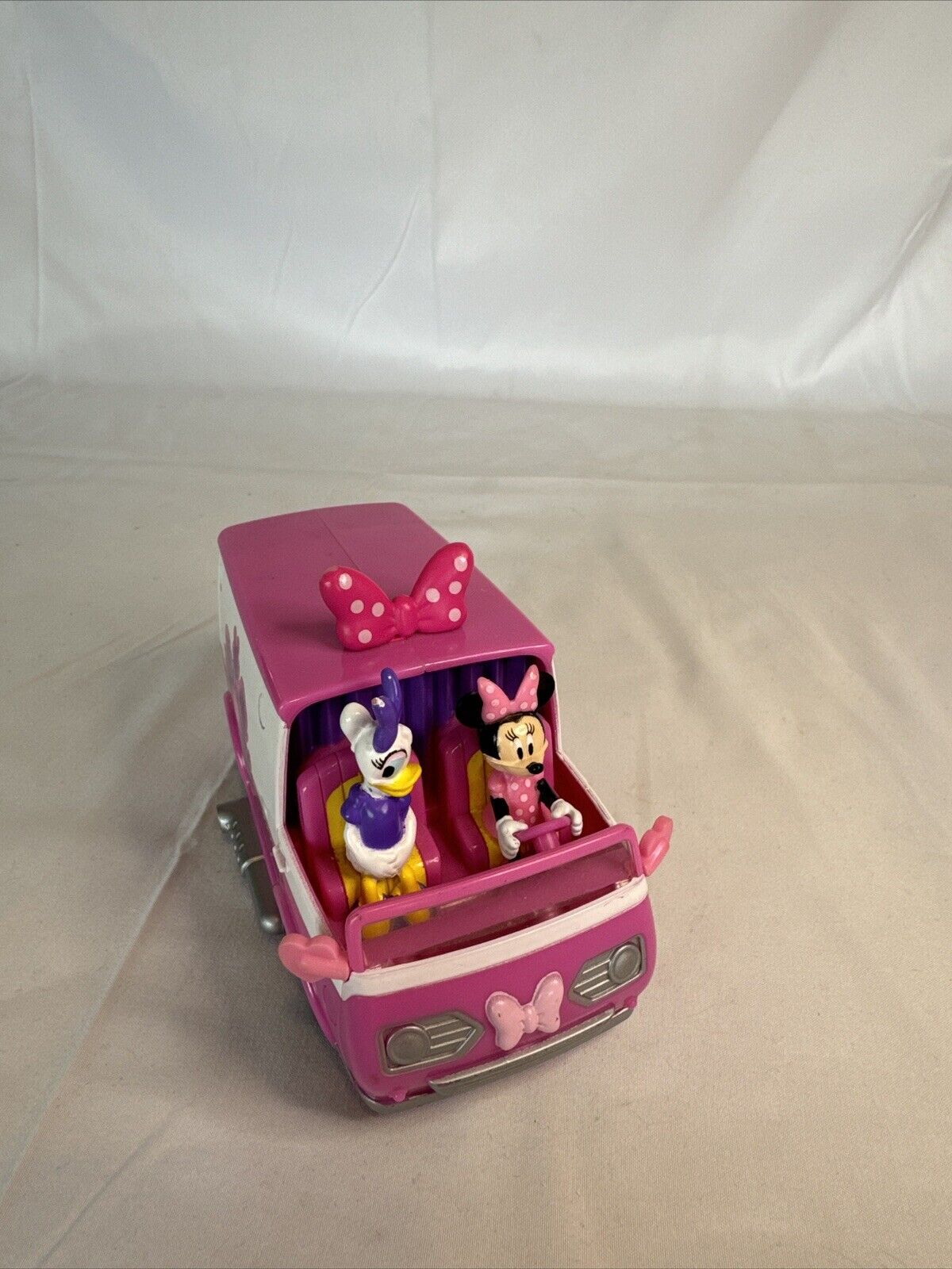 DISNEY Minnie Mouse & Daisy Duck Rolling Pink Van Car Toy Plastic Small