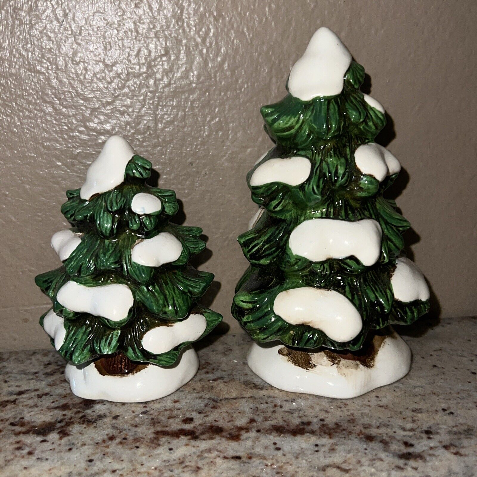 Lefton Colonial Village Ceramic Snowy Christmas Trees 1987