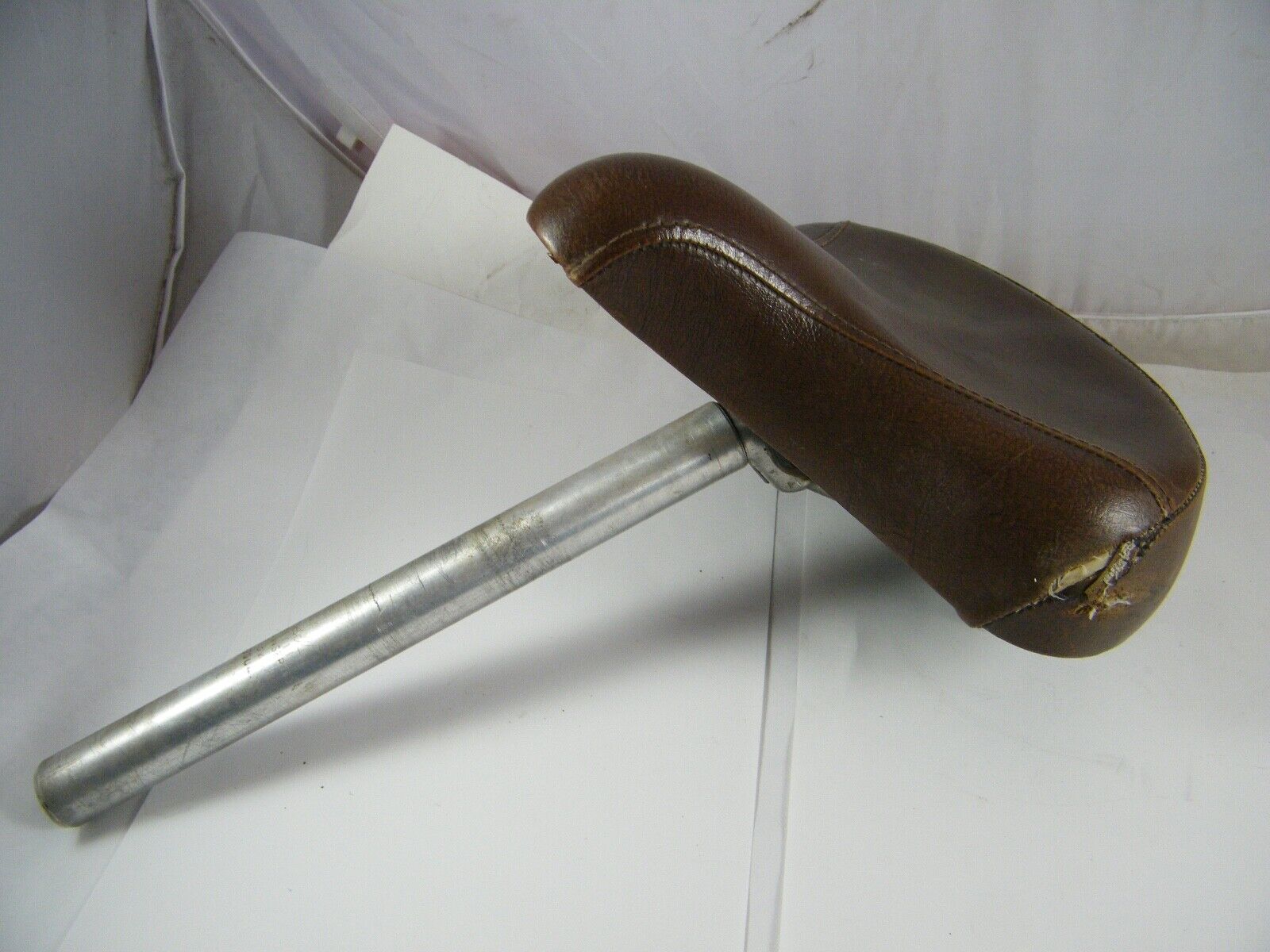 VINTAGE HUFFY BICYCLE SEAT DD 36-18
