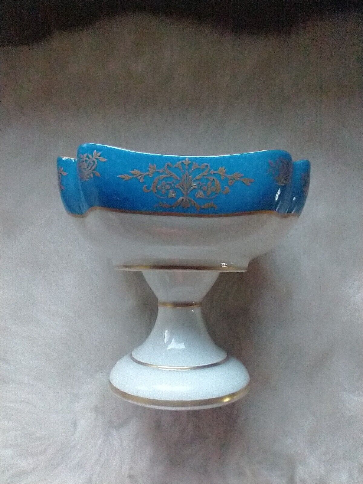 Limoges Decor Main Hand Painted Porcelain Victorian Pedestal Trinket Dish Small 