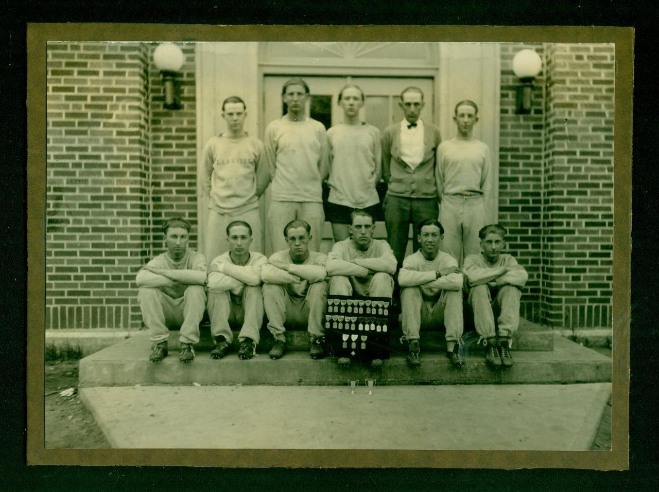 S15, 516-08, 1920s, Mtd. Photo, HS Sports Team w/Medals & Trophy, Clearfield, IA