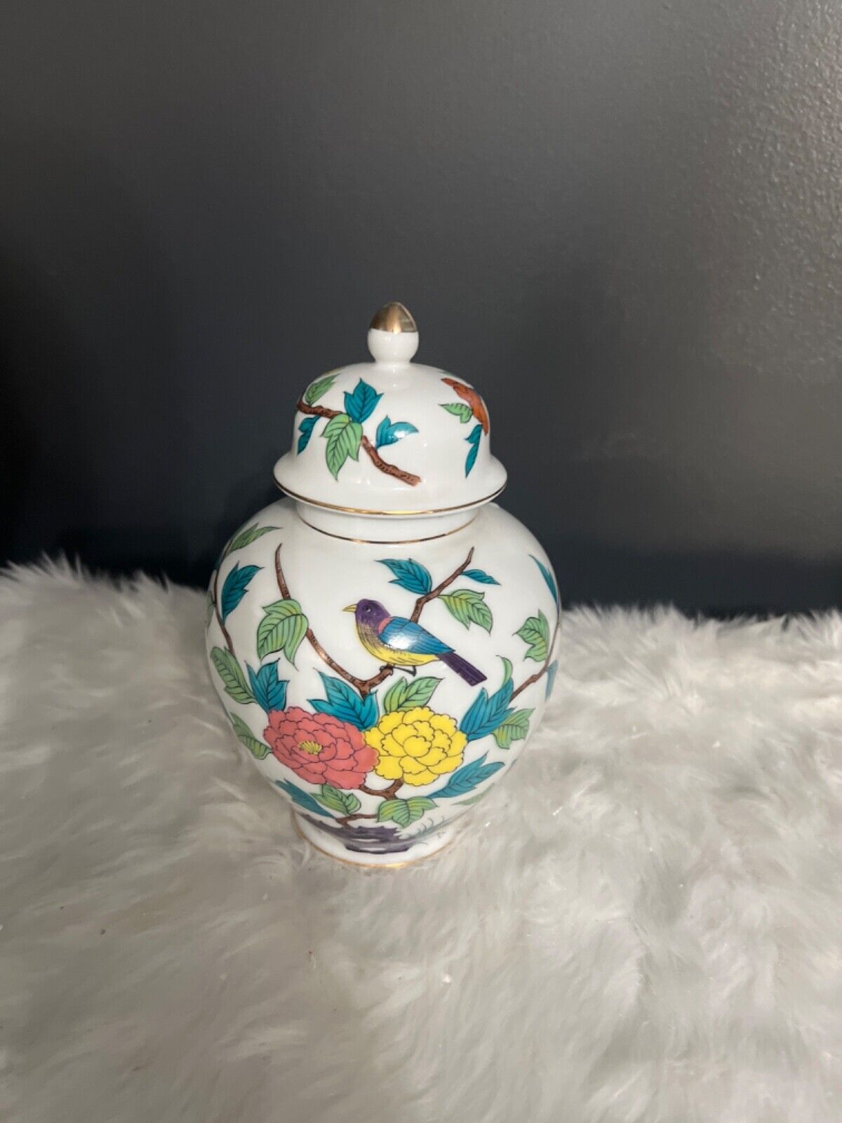 VTG Enesco Imports Japanese Ginger Jar lid floral flowers bird porcelain 9\