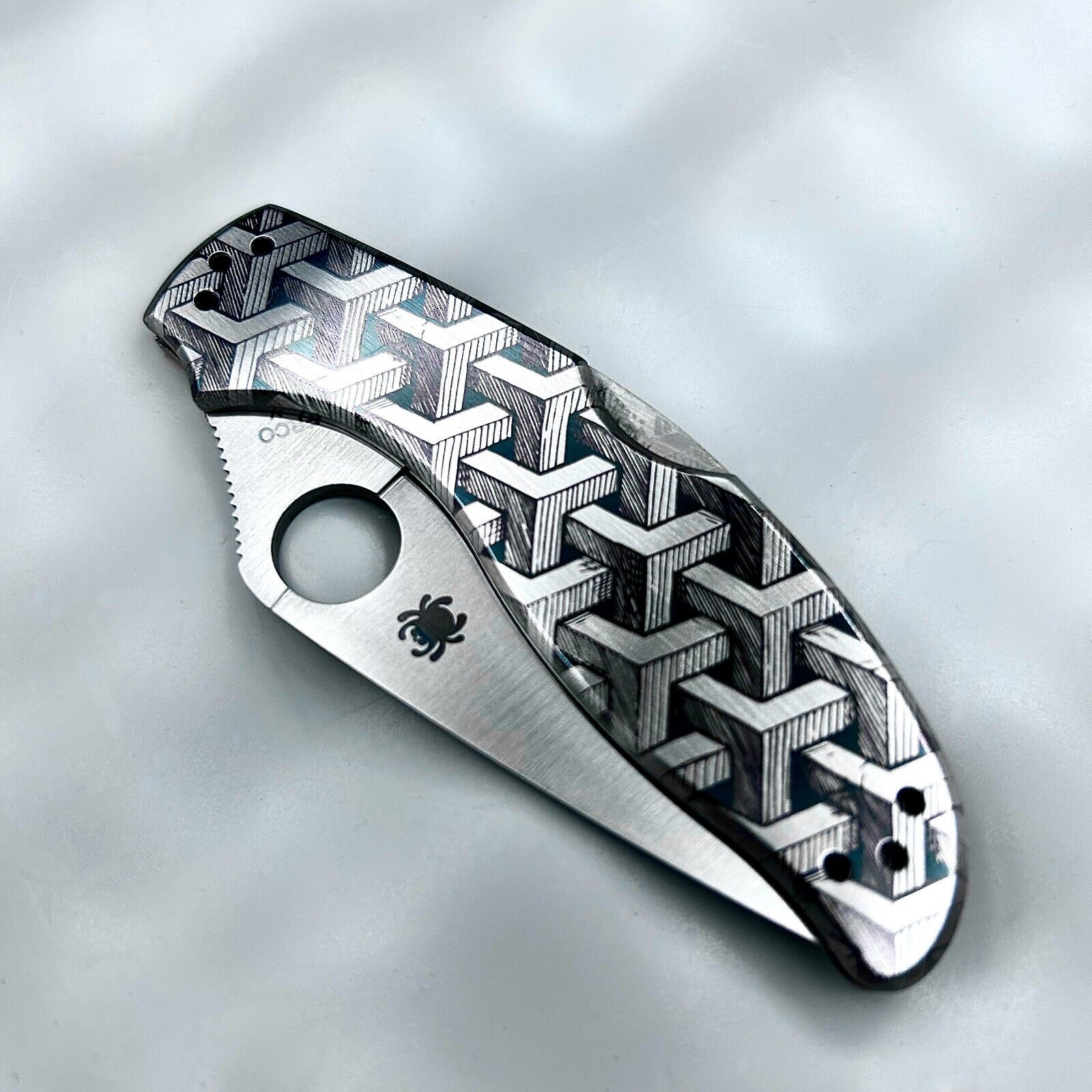 Spyderco Stainless Uptern C261P w/Escher Pattern -  Lockback knife - 2.82