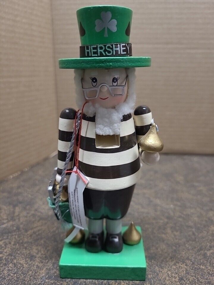 Hershey\'s Chocolate World Figurine Collectible Nutcracker 2004 St Patrick\'s Day