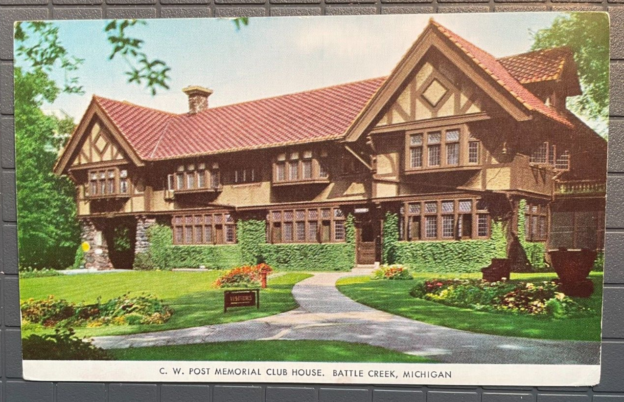 Vintage Postcard 1950 C.W. Post Memorial Club House, Battle Creek, Michigan (MI)