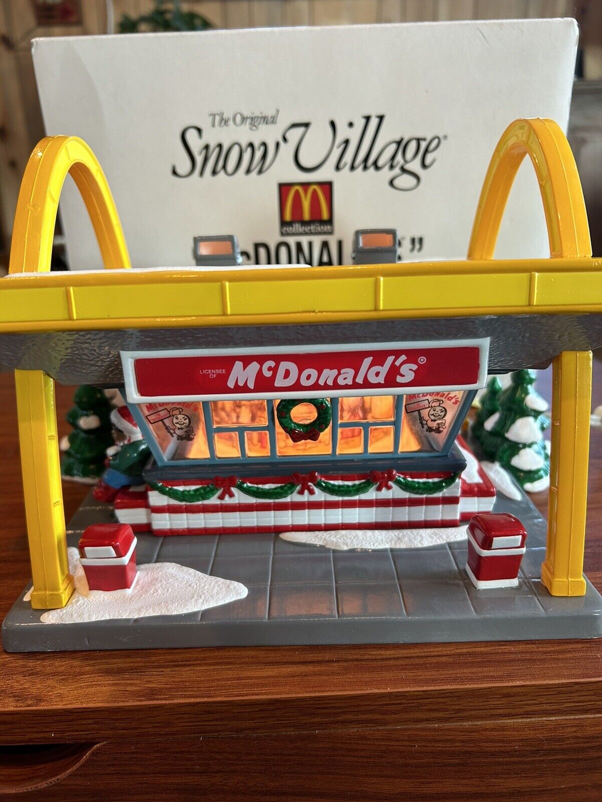 Dept. 56 Snow Village McDonald's Restaurant 1997 Retired New So Great Christmas